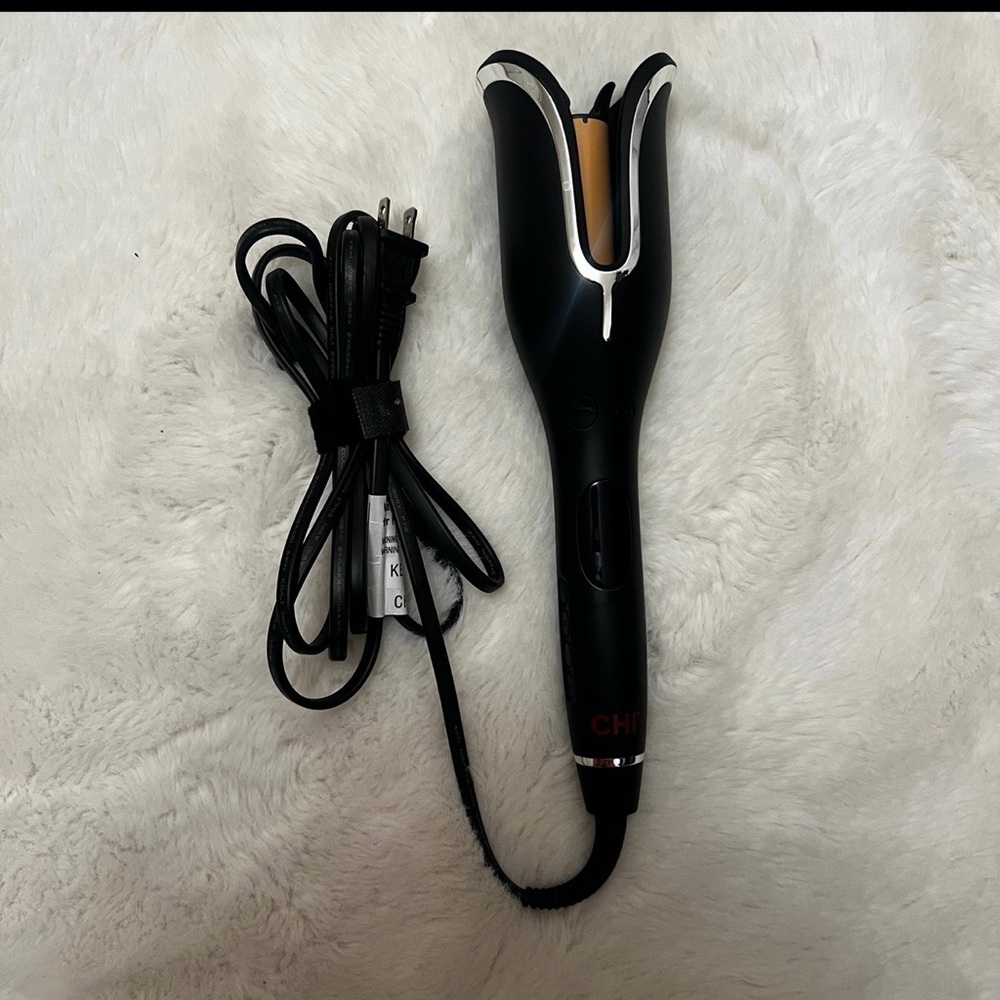CHI Black Automatic Hair Curler